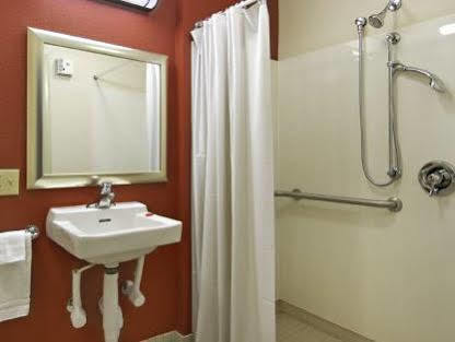 Red Roof Inn Allentown Airport Buitenkant foto